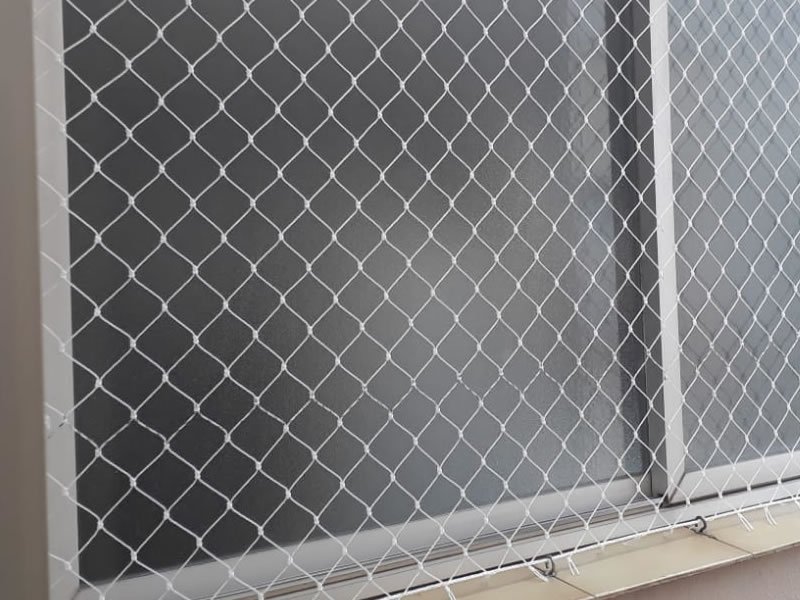 Instalação de tela protetora em Monte Castelo, Campo Grande